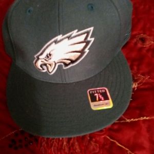 Men's snap back 75/8 fitted eagles hat